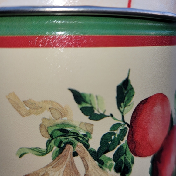 Olive Can Company 3 Pc Canister set. Dated 1994 - Picture 5 of 16